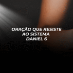 📖 Série: Enraizados na Oração Estudo 6 • Vida de Oração Oração que resiste ao sistema — Daniel 6 Texto Base: Daniel 6:10 “Daniel, pois, quando soube que o edito estava assinado, entrou em sua casa (ora, havia no seu quarto janelas abertas do lado de Jerusalém), e três vezes por dia se punha de joelhos, e orava, e dava graças diante do seu Deus, como também antes costumava fazer.” — Daniel 6:10